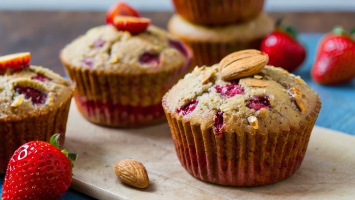 Roasted strawberry almond flour muffins healthy strawberry almond flour cake almond flour strawberry cupcakes strawberry muffins skinnytaste strawberry muffins almond flour strawberry banana muffins healthy strawberry muffins gluten free strawberry muffins